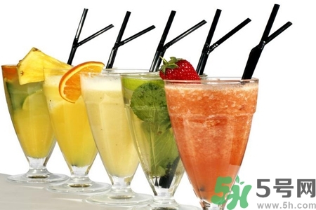 鮮榨果汁的做法？鮮榨果汁有哪些功效？