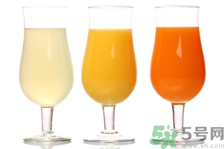 鮮榨果汁的營(yíng)養(yǎng)價(jià)值有哪些？