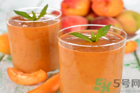 鮮榨果汁的營養(yǎng)價值有哪些？