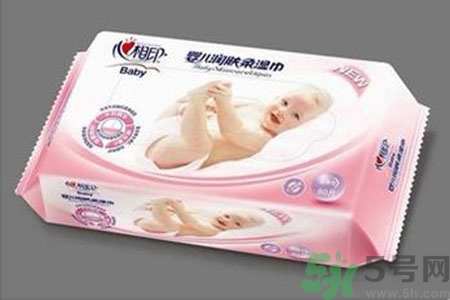 寶寶可以用濕巾紙擦屁股嗎？寶寶用濕巾紙擦屁股有什么危害？