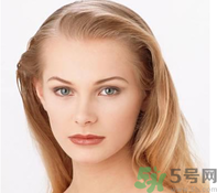 眉心長痘痘是什么原因？眉心長痘痘怎么辦？