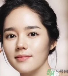 臥蠶是天生的嗎？臥蠶是笑起來才有嗎？