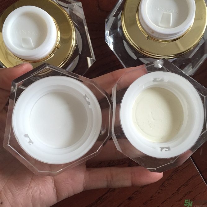 it's skin伊思蝸牛霜怎么辯真假 伊思蝸牛霜真假鑒別圖片對(duì)比 it's skin伊思蝸牛霜怎么辯真假 伊思蝸牛霜真假鑒別圖片對(duì)比