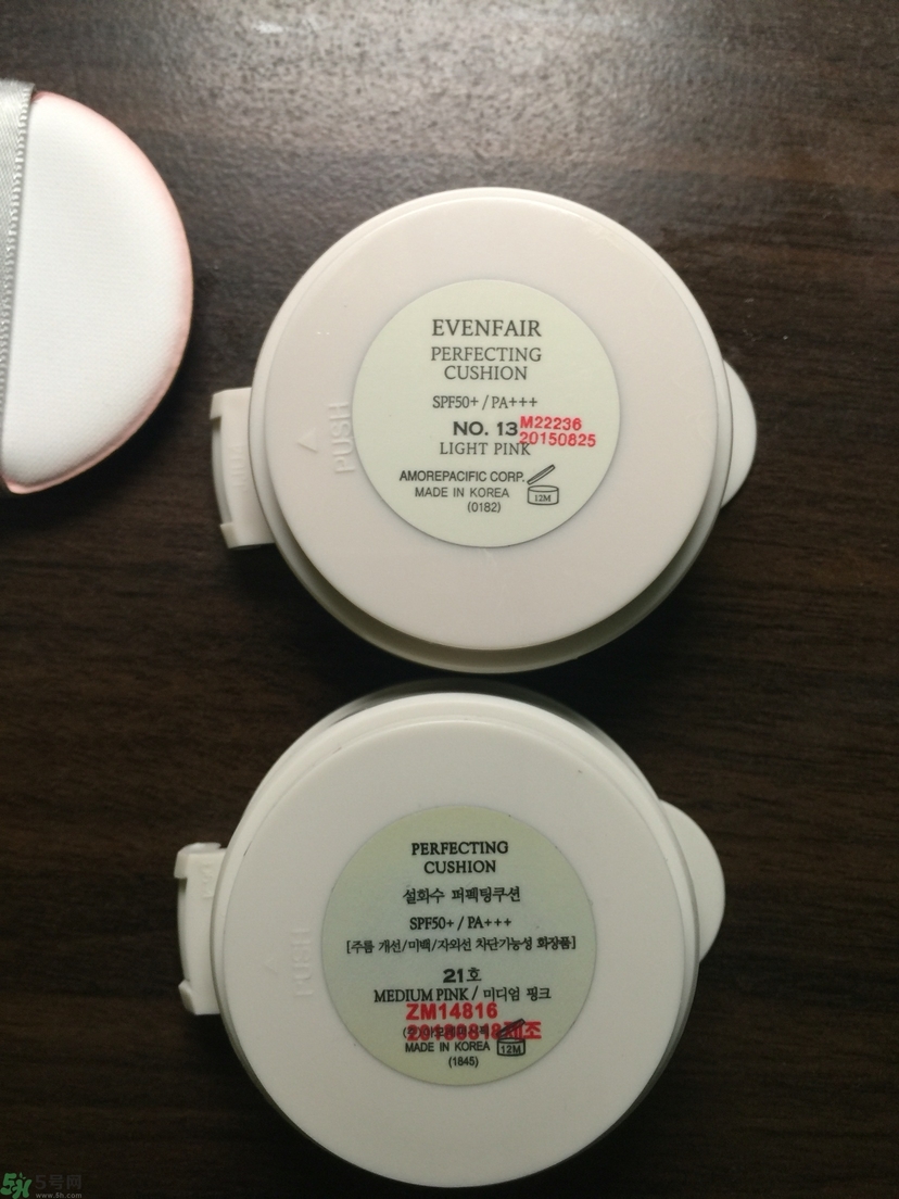 雪花秀氣墊BB真假辨別圖解 雪花秀氣墊BB真假對比 雪花秀氣墊BB真假辨別圖解 雪花秀氣墊BB真假對比