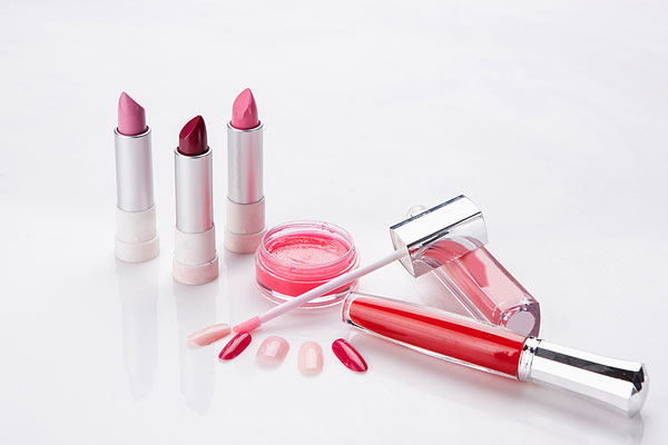 男生能涂口紅嗎？小孩能涂口紅嗎？