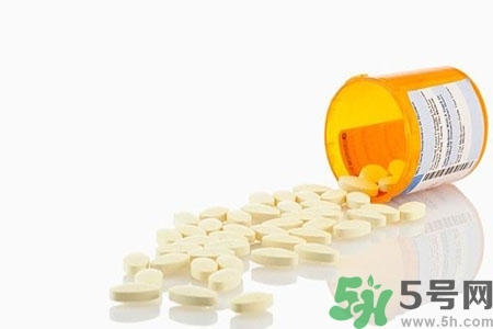 老年人補(bǔ)鈣吃哪種鈣片好？老年人如何選購(gòu)補(bǔ)鈣產(chǎn)品？