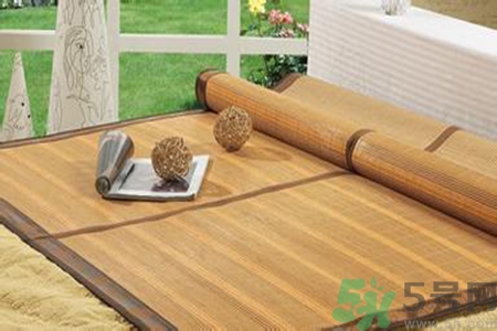 涼席上的血跡怎么去除？涼席有血跡怎么辦？