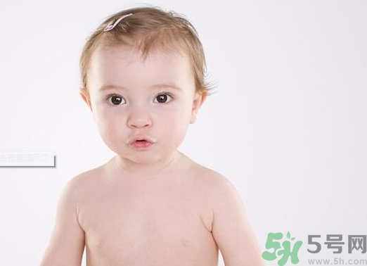 寶寶吃什么對頭發(fā)好？寶寶頭發(fā)發(fā)黃怎么辦？