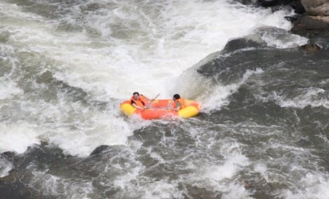 去漂流穿什么衣服好?漂流穿什么合適 去漂流穿什么衣服好?漂流穿什么合適