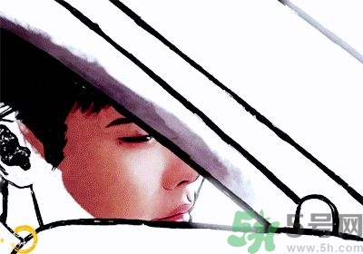 李鐘碩發(fā)型是什么？姜哲發(fā)型是什么？