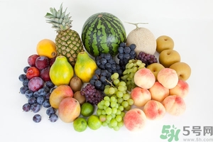 桃子和西瓜一起吃會中毒嗎？桃子和西瓜不能一起吃嗎？