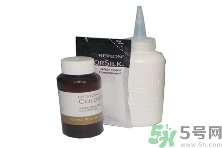 染發(fā)劑弄手上怎么辦？ 洗染發(fā)劑弄衣服上如何處理？