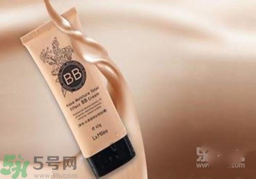 bb霜用洗面奶可以洗干凈嗎？bb霜洗面奶沒洗干凈有什么危害？