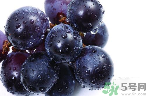 葡萄不能和什么一起吃？葡萄的食用禁忌