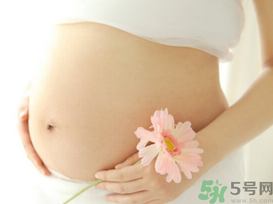 月子里怎么去妊娠紋？月子里吃什么可以去妊娠紋？