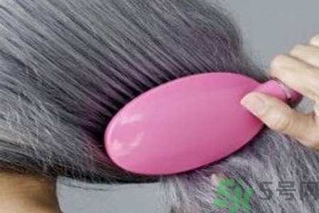 生完寶寶白頭發(fā)的原因？生完寶寶白頭發(fā)怎么辦？