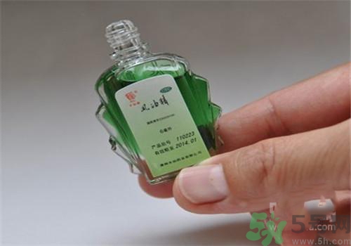 寶寶可以用風(fēng)油精嗎？寶寶用風(fēng)油精好嗎？