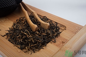 菊花茶月經(jīng)期可以喝嗎?經(jīng)期喝菊花茶會怎么樣 菊花茶月經(jīng)期可以喝嗎?經(jīng)期喝菊花茶會怎么樣