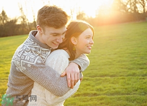 女朋友肚子疼怎么安慰?女朋友肚子疼怎么辦 女朋友肚子疼怎么安慰?女朋友肚子疼怎么辦