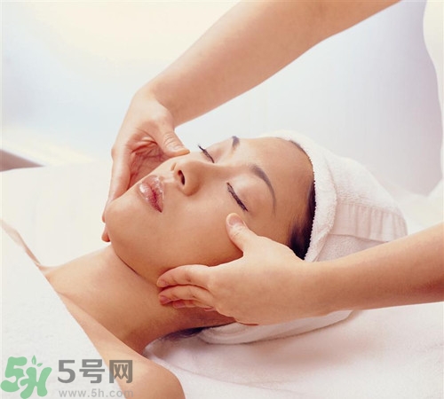 蜂王漿可以祛斑嗎?蜂王漿祛斑的方法 蜂王漿可以祛斑嗎?蜂王漿祛斑的方法