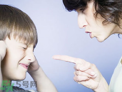 孩子性格內(nèi)向懦弱怎么辦？孩子性格內(nèi)向懦弱的原因？