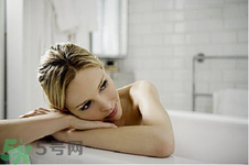 剖腹產(chǎn)后多久可以洗澡？剖腹產(chǎn)后洗澡正確的洗澡方法及注意事項(xiàng)