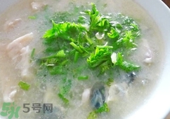 香菜可以和魚一起吃嗎?香菜能和魚同吃嗎? 香菜可以和魚一起吃嗎?香菜能和魚同吃嗎?