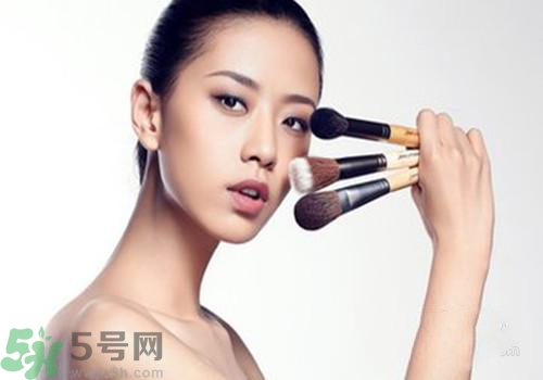 cc霜和bb霜能一起用嗎？cc霜和bb霜的使用順序