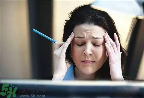 神經(jīng)衰弱的癥狀及表現(xiàn)？如何治療神經(jīng)衰弱？