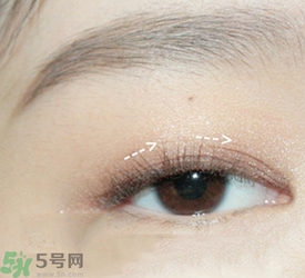 戴眼鏡怎么化妝？眼鏡妝怎么畫