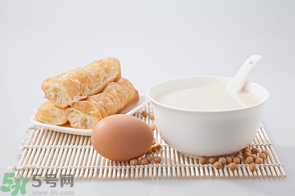 豆奶粉結塊還能喝嗎？豆奶粉分層還能喝嗎？