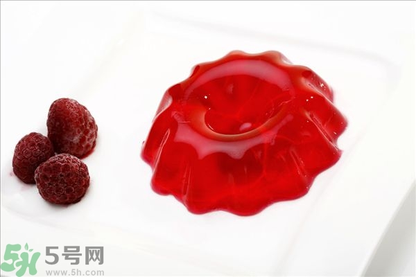 寶寶咳嗽能吃果凍嗎？寶寶多大可以吃果凍？