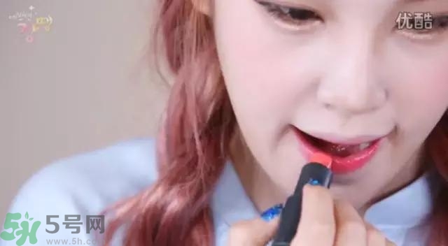 戴眼鏡怎么化妝？眼鏡妝怎么畫(huà)