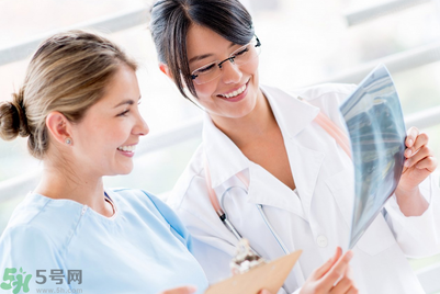 胸透主要檢查什么？男性和女性分別胸透后多久可以要孩子？