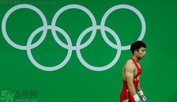 諶利軍舉重棄權(quán) 舉重為什么容易腿抽筋？