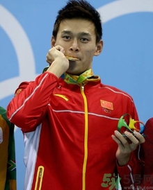 服用興奮劑尿液是紫色的嗎？喝了興奮劑尿液會變成紫色嗎？