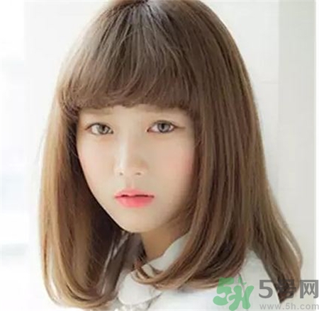 大臉適合什么發(fā)型?大臉女生適合的發(fā)型 大臉適合什么發(fā)型?大臉女生適合的發(fā)型