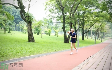 女生跑步腿會(huì)變粗嗎？女生跑步小腿會(huì)變粗嗎？