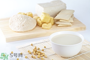 早上喝豆奶好嗎？晚上喝豆奶好嗎？