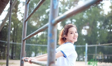 13歲女生平胸怎么辦？13歲女生平胸正常嗎？