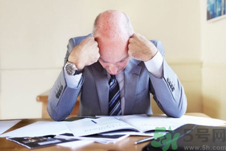 脫發(fā)是什么？脫發(fā)的癥狀有哪些？