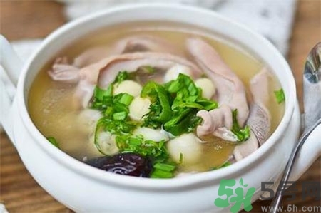 秋天喝什么湯好?秋天喝湯的好處 秋天喝什么湯好?秋天喝湯的好處