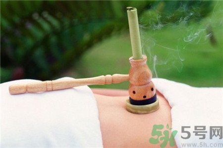 艾灸后多久可以洗澡?艾灸后立刻洗澡會怎樣? 艾灸后多久可以洗澡?艾灸后立刻洗澡會怎樣?