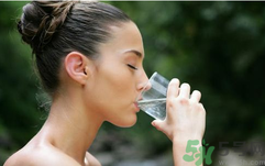 腎陰虛是什么原因引起的？腎陰虛的表現(xiàn)及治療方法