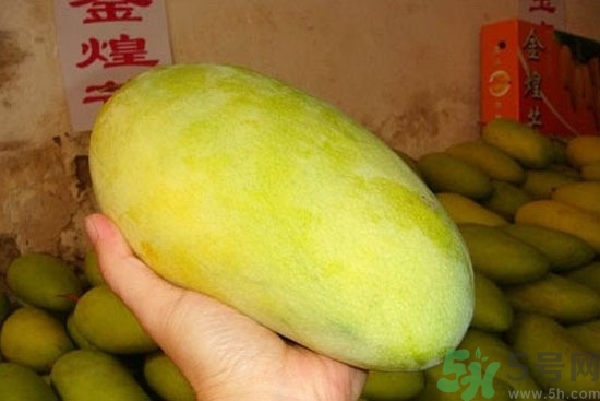 青芒和黃色芒果哪個(gè)好？青芒和黃色芒果的區(qū)別