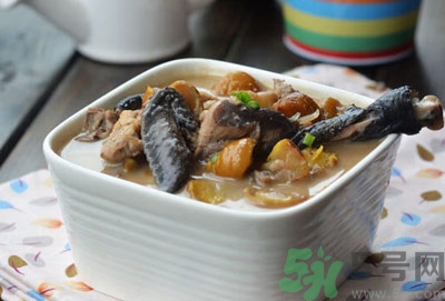 板栗燉鴨好還是燉雞好？栗子燒雞的家常做法