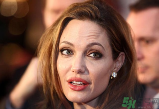 女人絕經(jīng)后會(huì)老的很快嗎？女人絕經(jīng)后吃什么延緩衰老？