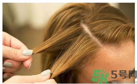 瀑布辮怎么編?瀑布辮編發(fā)步驟 瀑布辮怎么編?瀑布辮編發(fā)步驟