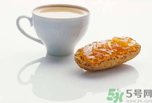 帶狀皰疹可以喝牛奶嗎？帶狀皰疹喝牛奶好不好？