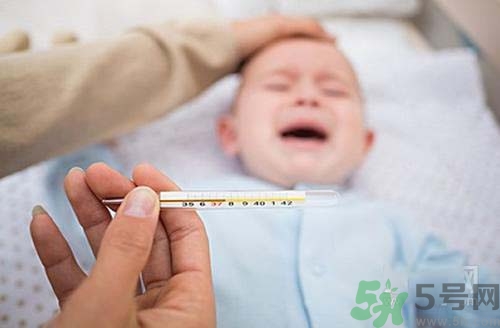 寶寶吃了退燒藥出汗是怎么回事？寶寶吃了退燒藥出汗怎么辦？